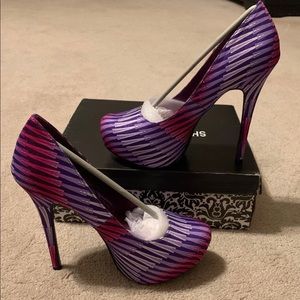 Show Republic LA pumps